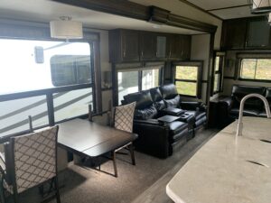 2019 GRAND DESIGN SOLITUDE 385GK