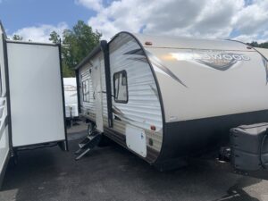 2019 FOREST RIVER WILDWOOD 241QBXL