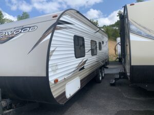 2019 FOREST RIVER WILDWOOD 241QBXL