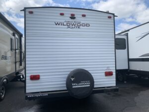 2019 FOREST RIVER WILDWOOD 241QBXL