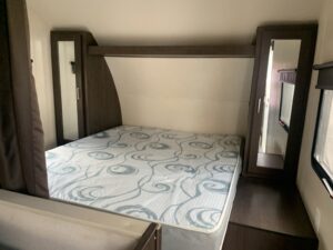 2019 FOREST RIVER WILDWOOD 241QBXL