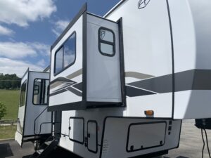 2026 FOREST RIVER SABRE 37FLH