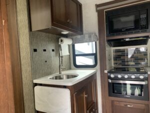 2018 FOREST RIVER SUNSEEKER 2860DS CLASS "C" MOTORHOME