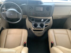 2018 FOREST RIVER SUNSEEKER 2860DS CLASS "C" MOTORHOME