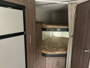 2019 KEYSTONE HIDEOUT 274LHS