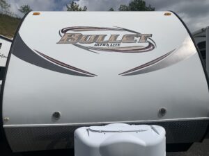 2012 KEYSTONE BULLET 230BHS