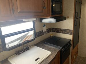 2012 KEYSTONE BULLET 230BHS