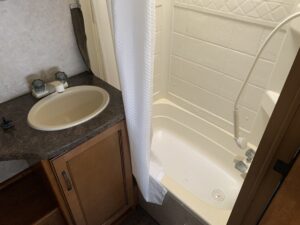 2012 KEYSTONE BULLET 230BHS