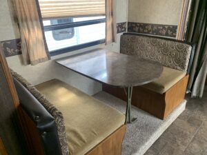 2012 KEYSTONE BULLET 230BHS