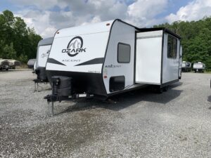 2021 FOREST RIVER OZARK ASCEND 2700THX TOY HAULER