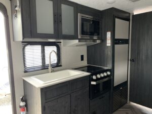 2021 FOREST RIVER OZARK ASCEND 2700THX TOY HAULER