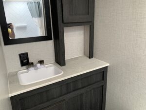 2021 FOREST RIVER OZARK ASCEND 2700THX TOY HAULER