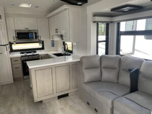 2026 JAYCO PINNACLE 38FBRK 5TH WHEEL