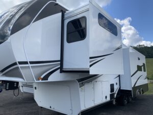 2026 GRAND DESIGN SOLITUDE 310GK 5TH WHEEL