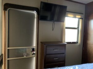 2016 GRAND DESIGN SOLITUDE 379FL