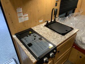 2026 SUNSET PARK RV SUNRAY 149 (WHITE/RED) CLASSIC