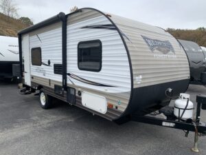 2018 FOREST RIVER WILDWOOD 180RT TOY HAULER 2018 FOREST RIVER WILDWOOD 180RT TOY HAULER