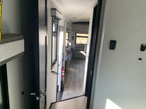 2026 JAYCO NORTH POINT 310RLTS 5TH WHEEL