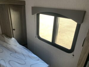 2024 SUNSET PARK RV SUN LITE LTD 19BH