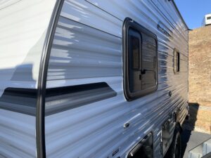 2026 SUNSET PARK RV SUNLITE 16BH (WHITE/GREY)