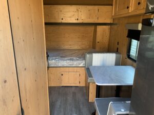 2026 SUNSET PARK RV SUNLITE 16BH (WHITE/GREY)