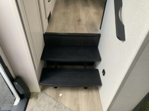 2026JAYCO NORTH POINT 382FLRB 5TH WHEEL