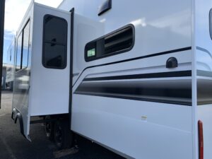 2026 GRAND DESIGN INFLUENCE 3203GK