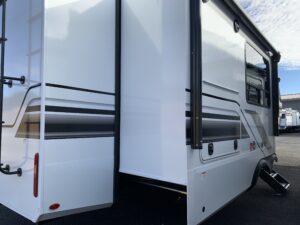 2026 GRAND DESIGN INFLUENCE 3203GK