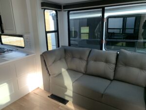 2026 GRAND DESIGN INFLUENCE 3203GK