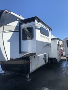 2024 JAYCO NORTH POINT 377RLBH 5TH WHEEL