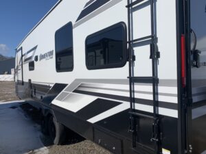 2026 GRAND DESIGN MOMENTUM 29GS TOY HAULER