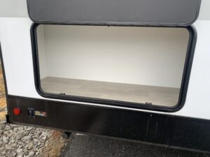 2026 PALOMINO PUMA TRACKS 3200TSBH (FIBERGLASS)