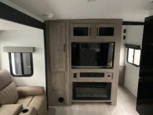 2026 PALOMINO PUMA TRACKS 3200TSBH (FIBERGLASS)