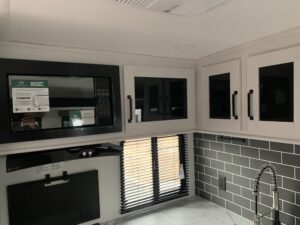 2026 PALOMINO PUMA TRACKS 3200TSBH (FIBERGLASS)