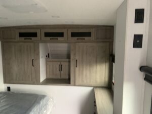 2026 PALOMINO PUMA TRACKS 3200TSBH (FIBERGLASS)