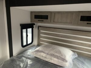 2026 PALOMINO PUMA TRACKS 3200TSBH (FIBERGLASS)