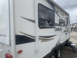 2012 KEYSTONE OUTBACK 210RS 2012 KEYSTONE OUTBACK 210RS