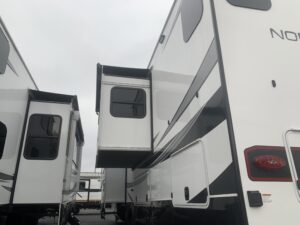 2024 JAYCO NORTH POINT 382FLRB