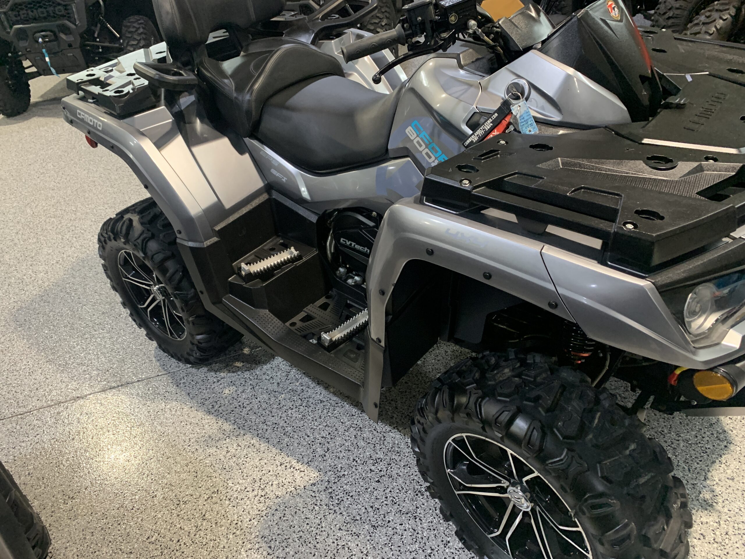 2020 CFMOTO CFORCE 800XC (GREY) 2020 CFMOTO CFORCE 800XC (GREY)