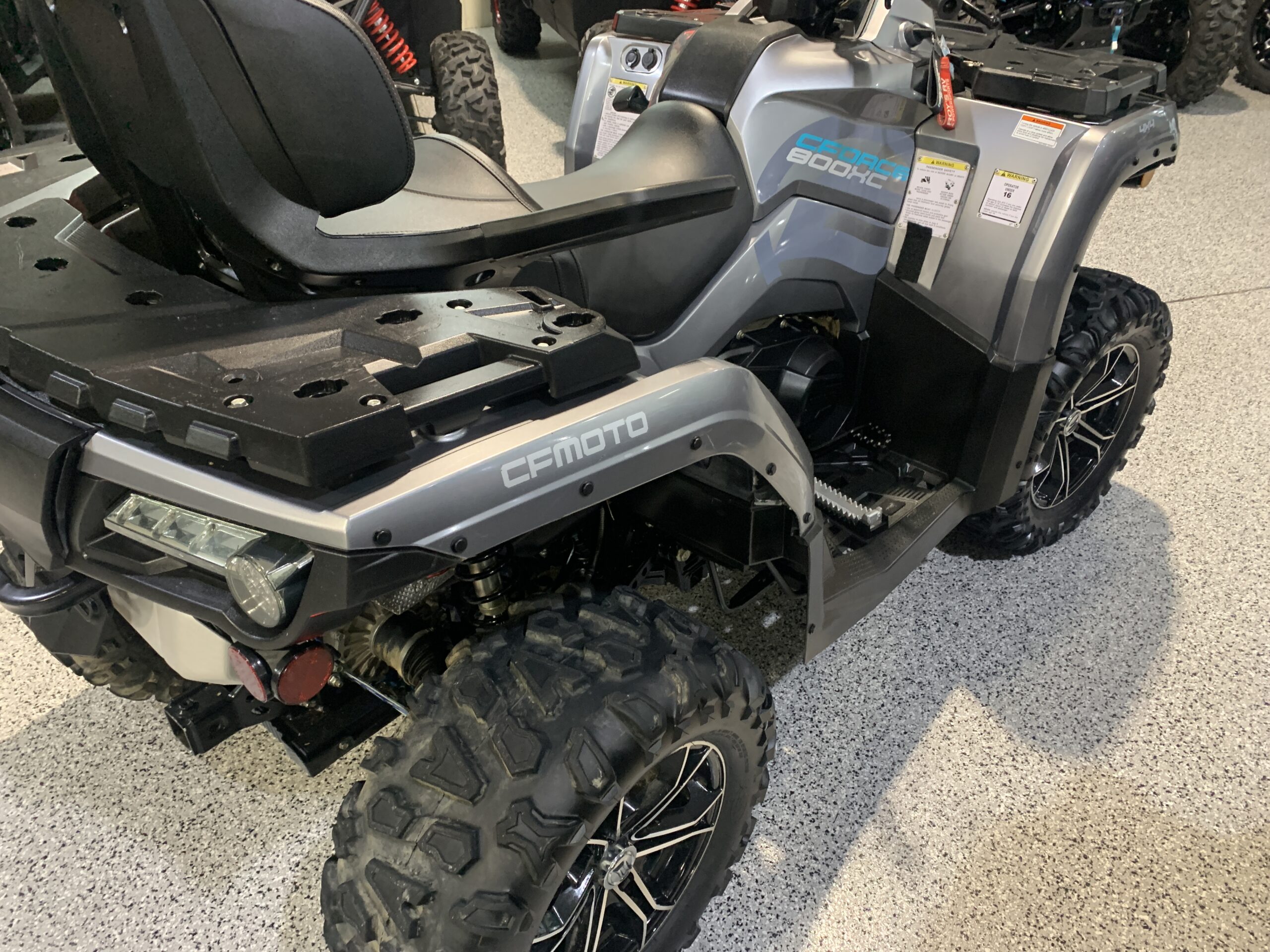 2020 CFMOTO CFORCE 800XC (GREY) 2020 CFMOTO CFORCE 800XC (GREY)