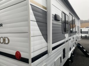 2026 FOREST RIVER WILDWOOD 27RK