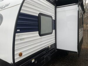 2024 CHEROKEE WOLF PUP 17JW 2024 CHEROKEE WOLF PUP 17JW