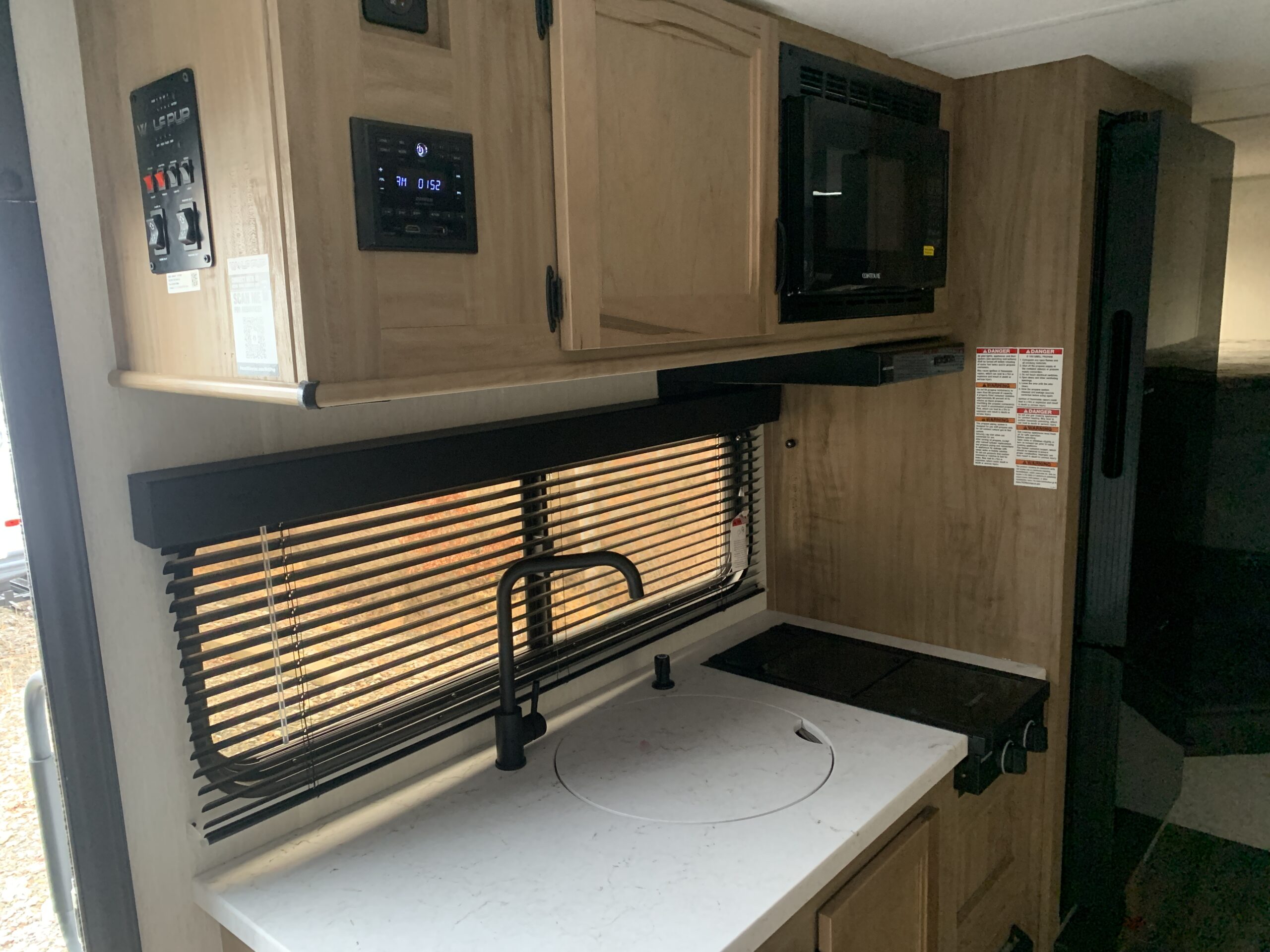 2024 CHEROKEE WOLF PUP 17JW 2024 CHEROKEE WOLF PUP 17JW