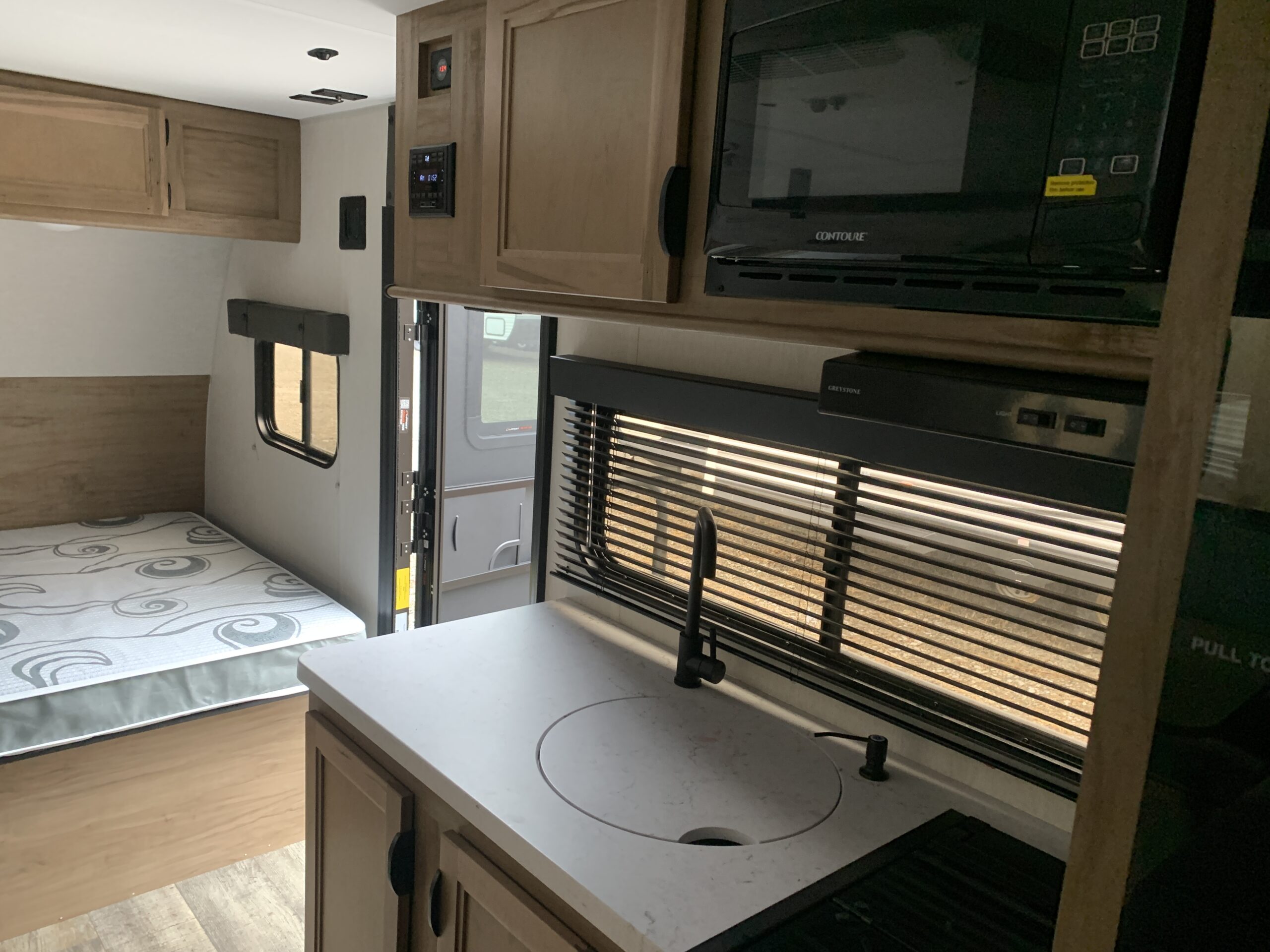 2024 CHEROKEE WOLF PUP 17JW 2024 CHEROKEE WOLF PUP 17JW