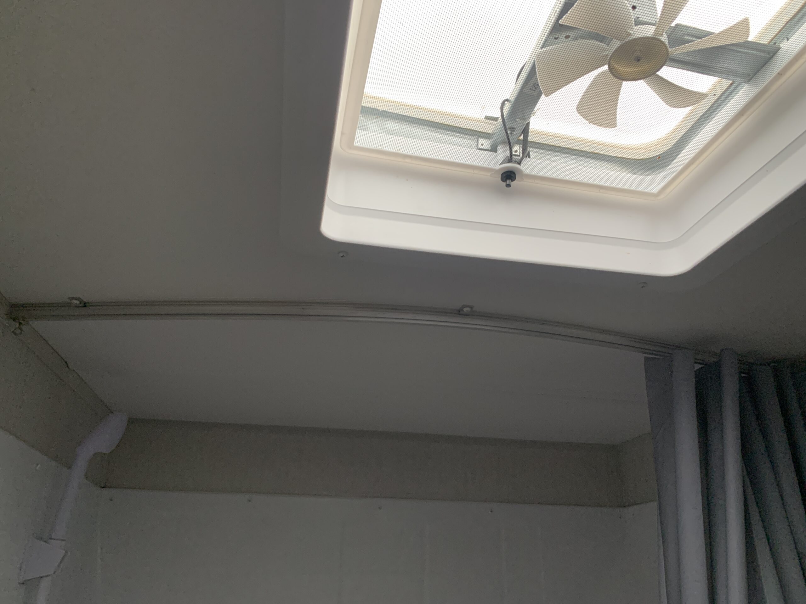 2024 CHEROKEE WOLF PUP 17JW 2024 CHEROKEE WOLF PUP 17JW