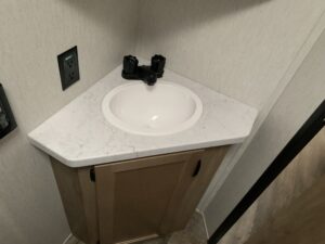 2024 CHEROKEE WOLF PUP 17JW 2024 CHEROKEE WOLF PUP 17JW