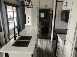 2024 JAYCO JAY FLIGHT BUNGALOW 40LOFT DESTINATION TRAILER